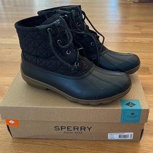 Womens Sperry Duck Boots! Size 9